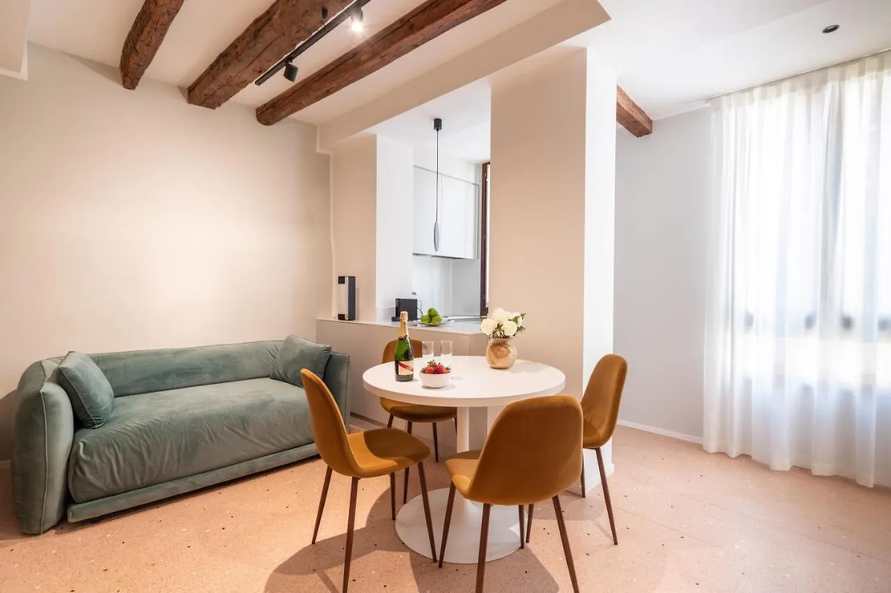 Palazzo Miracoli Apartments البندقية إيطاليا
