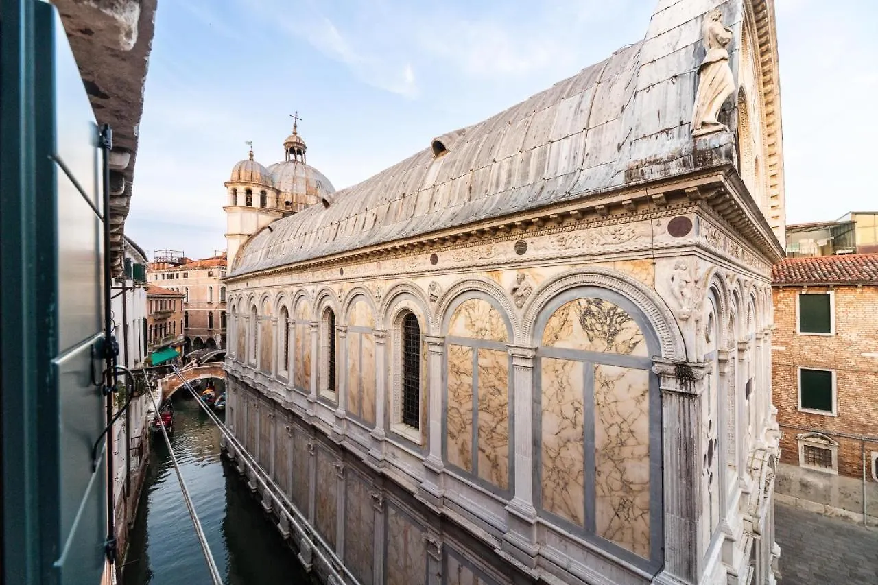 Palazzo Miracoli Apartments Venecia