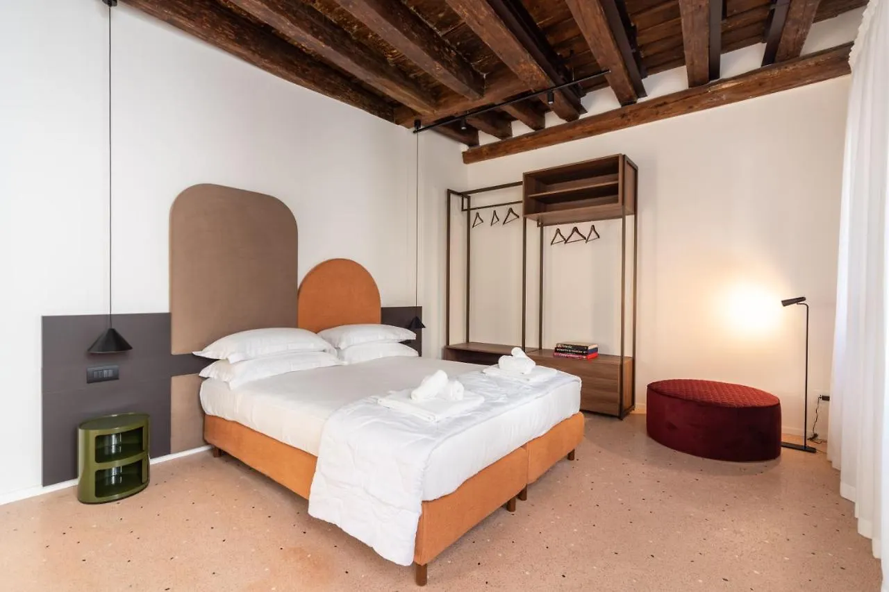 Palazzo Miracoli Apartments Venecia Italia