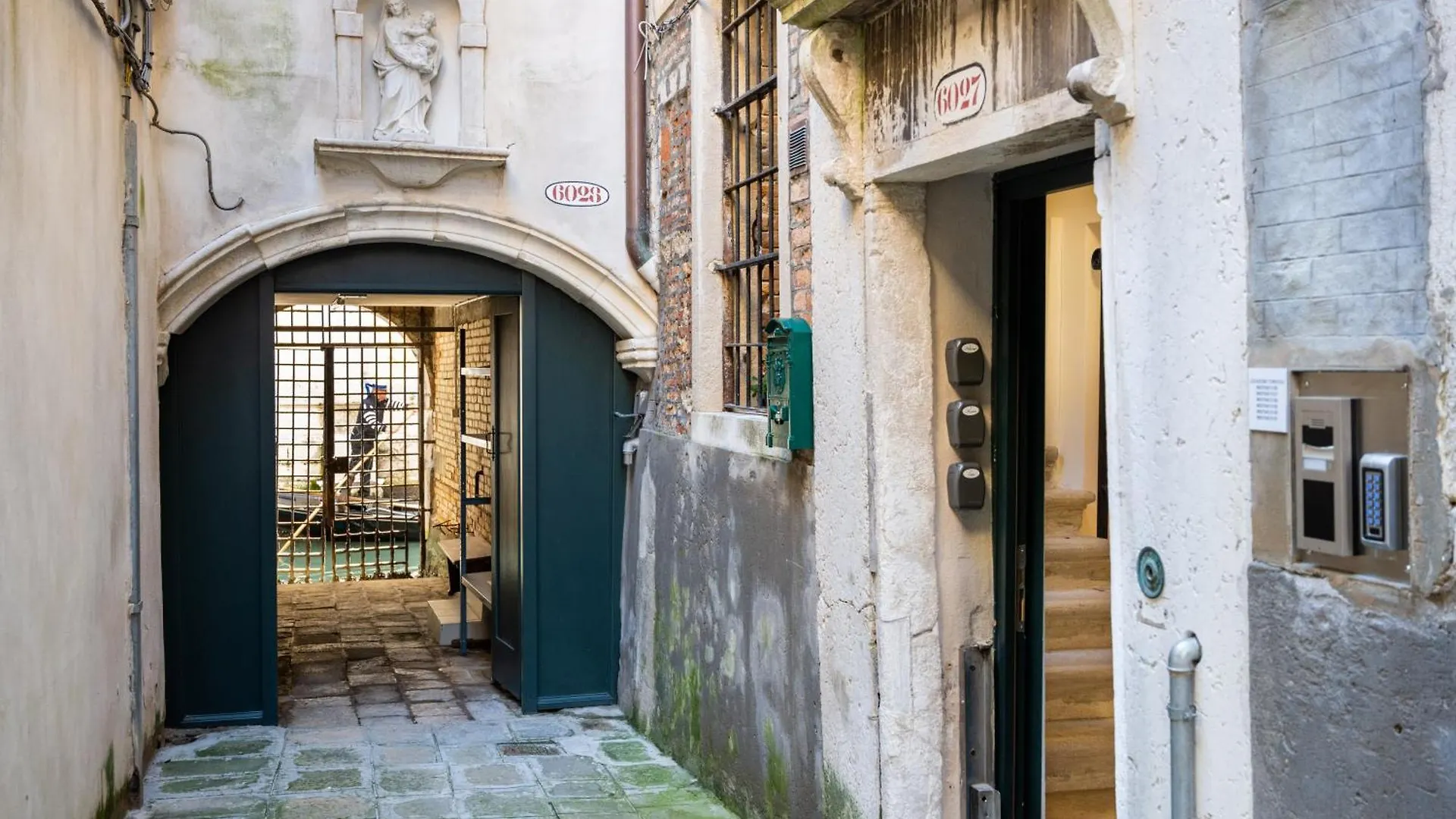 Palazzo Miracoli Apartments Venecia Italia