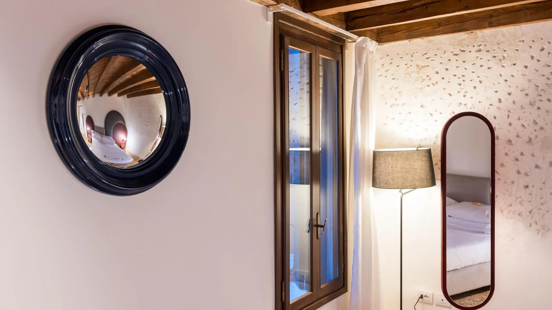 Palazzo Miracoli Apartments Venice